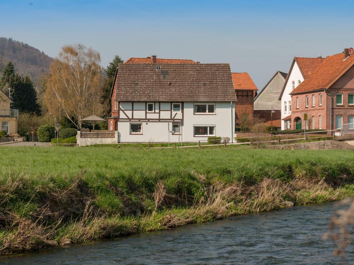 Modern Holiday Home Near River In Amelgatzen Emmerthal الغرفة الصورة